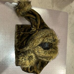 short jacket/w fur trimmed collar/sleeves. Closure perfect working order